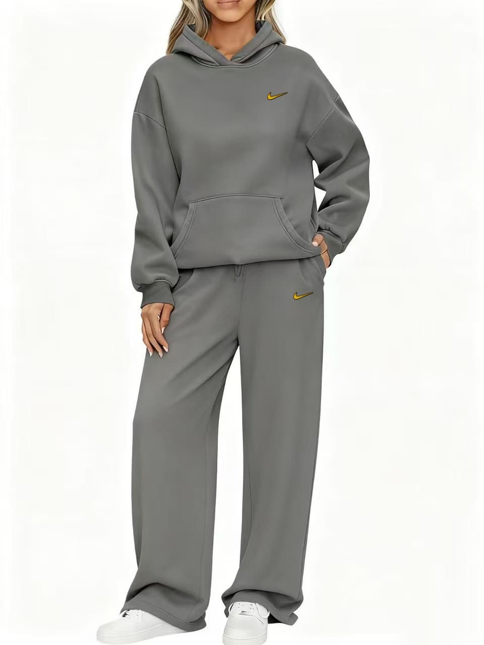 Ensemble 2 pièces Nike pour femme : sweat à capuche oversize et pantalon large, survêtement décontracté à manches longues et capuche.