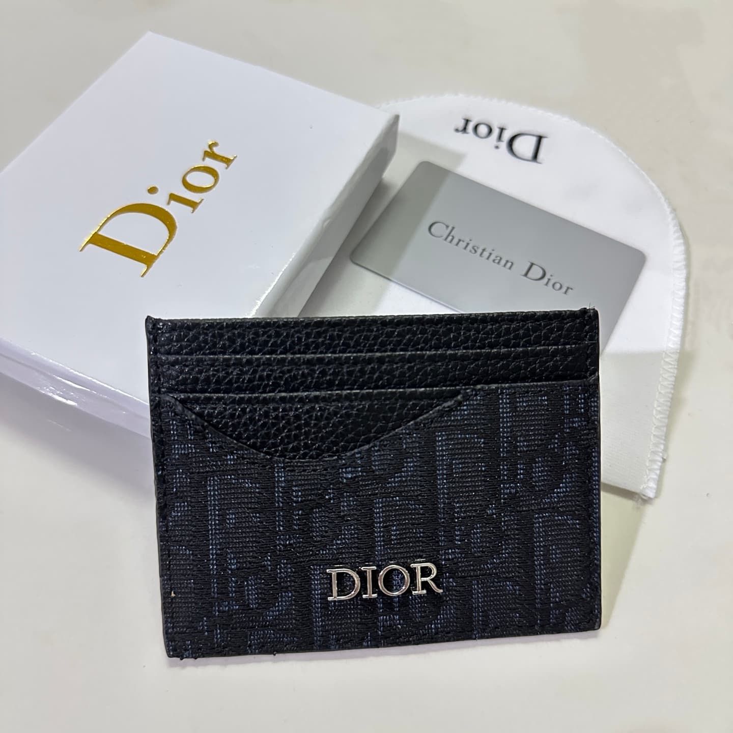 Pochette de protection multifonctionnelle portable pour documents, porte-cartes, même style pour hommes et femmes.