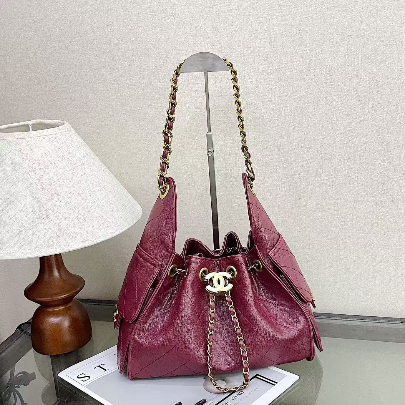 Sac rétro haut de gamme et polyvalent, grande capacité, idéal pour les trajets quotidiens.