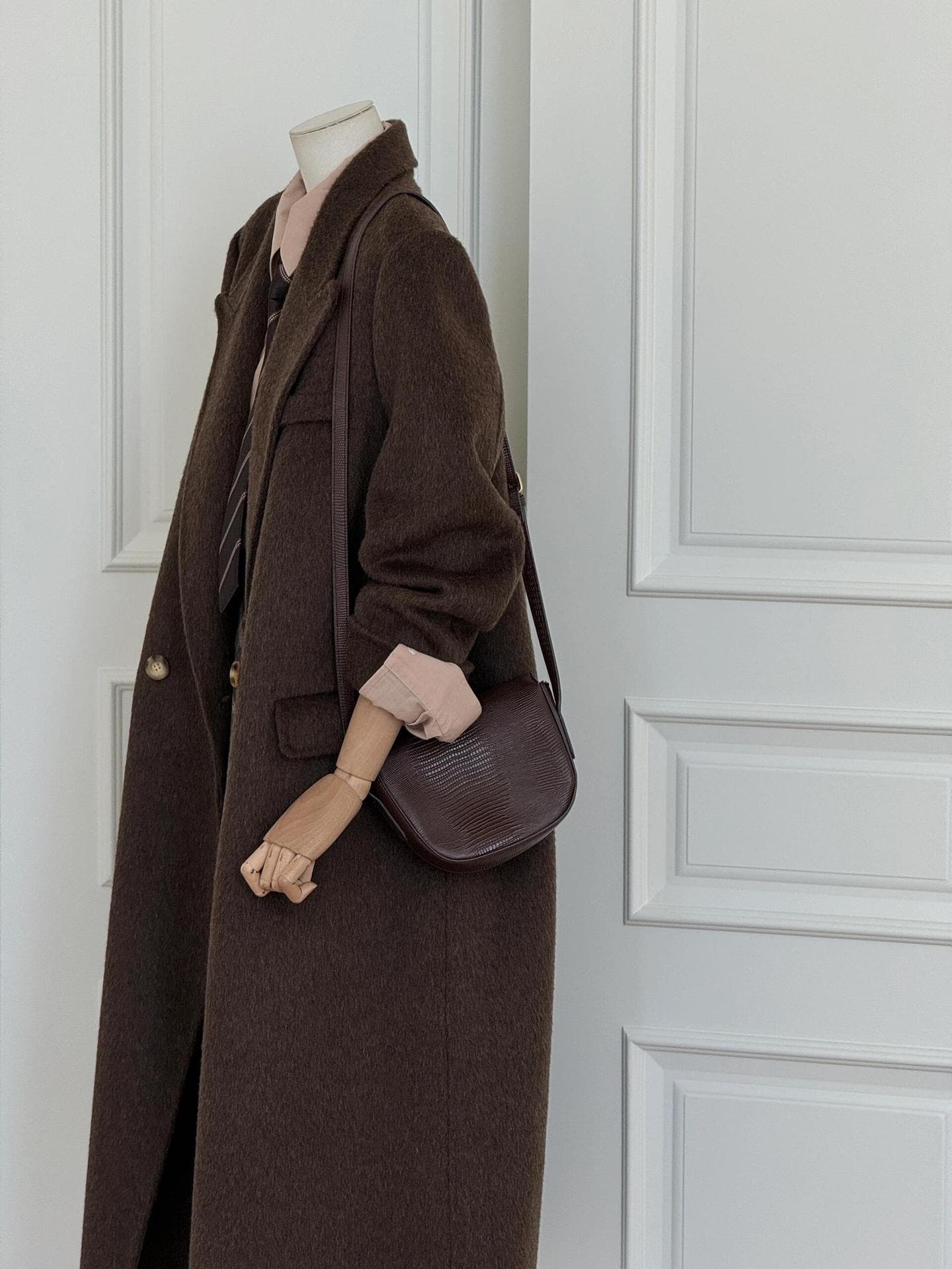 Premium Double-Sided Wool Blend Coat – Oversized Trench Coat For Women, Mid-Length Relaxed Fit With Notched Lapel (Chestnut Brown, Sand Gold)