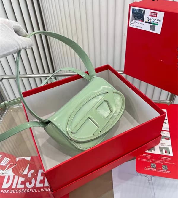 【Charme artistique】 Sac à bandoulière carré de petite taille pour femme, design de niche Dingdang de haute qualité 2023, argent, décontract