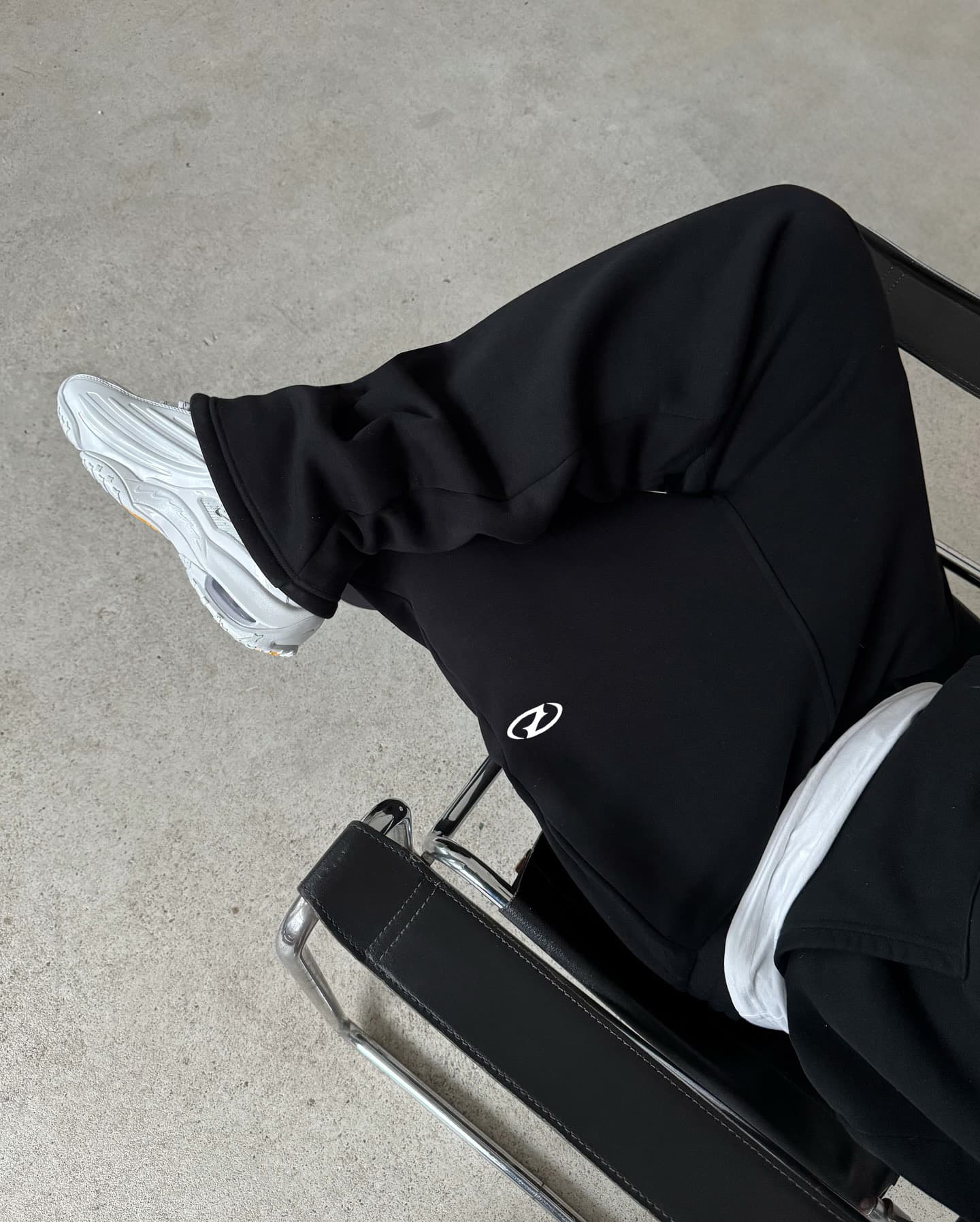 New European And American Pants For Men In All Seasons, Loose Fitting Straight Leg Sports And Casual Pants, Hot Selling Suit Long