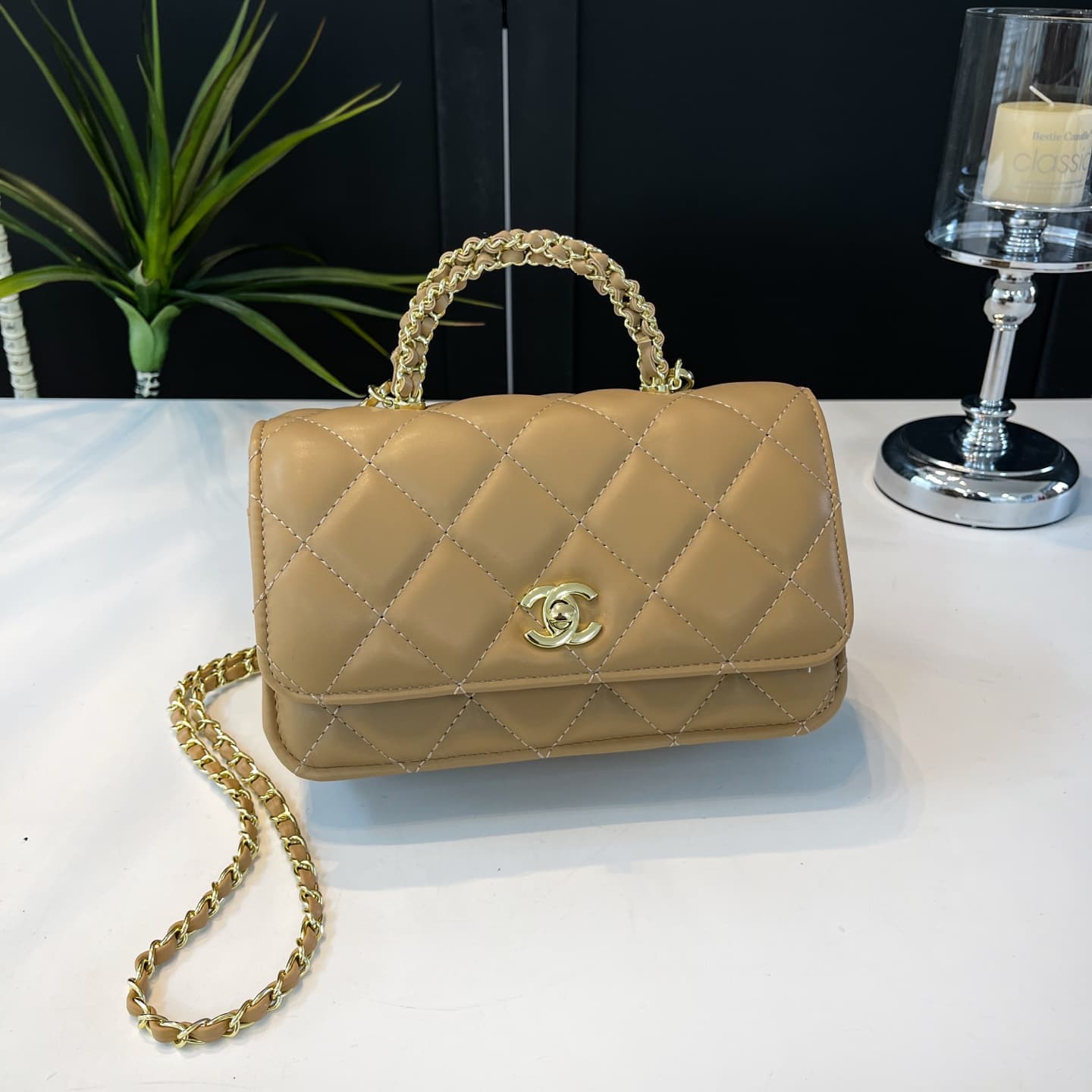 Le sac à main à chaîne en forme de diamant de haute qualité de la marque Light Luxury est à la fois tendance et polyvalent pour les trajets quot