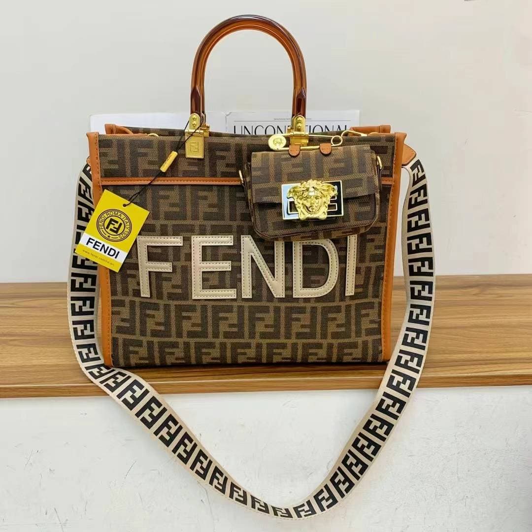 Sac à bandoulière texturé Miss Retro, style western avancé, 33,5 x 14 x 27,5 cm