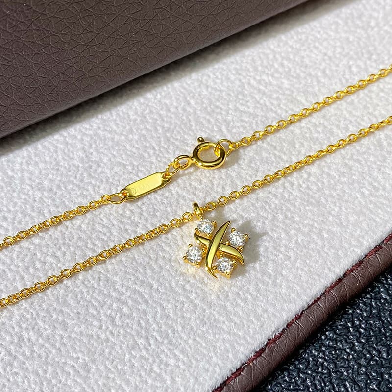 Designer cross X type V gold diamond necklace female light luxury Korean version simple small diamond four-claw diamond