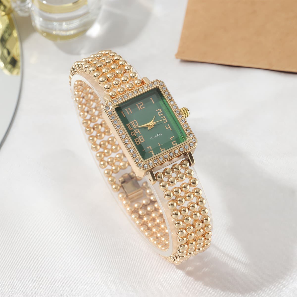 Fashionable Square Diamond-Encrusted Women's Quartz Watch Elegantly Designed Light Luxury Timepiece For Ladies