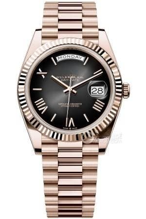 Il s'agit d'une montre-bracelet mécanique de très bonne qualité