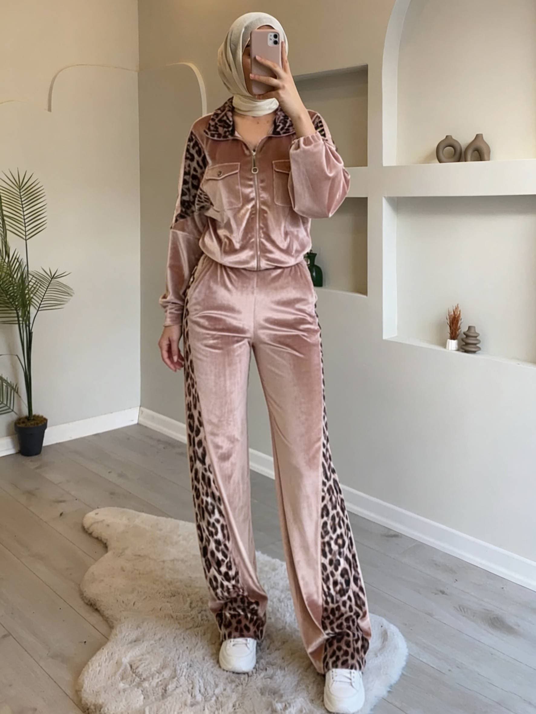 Women's Clothing Leopard Print Contrast Trousers Long Sleeved Home Clothes Suit