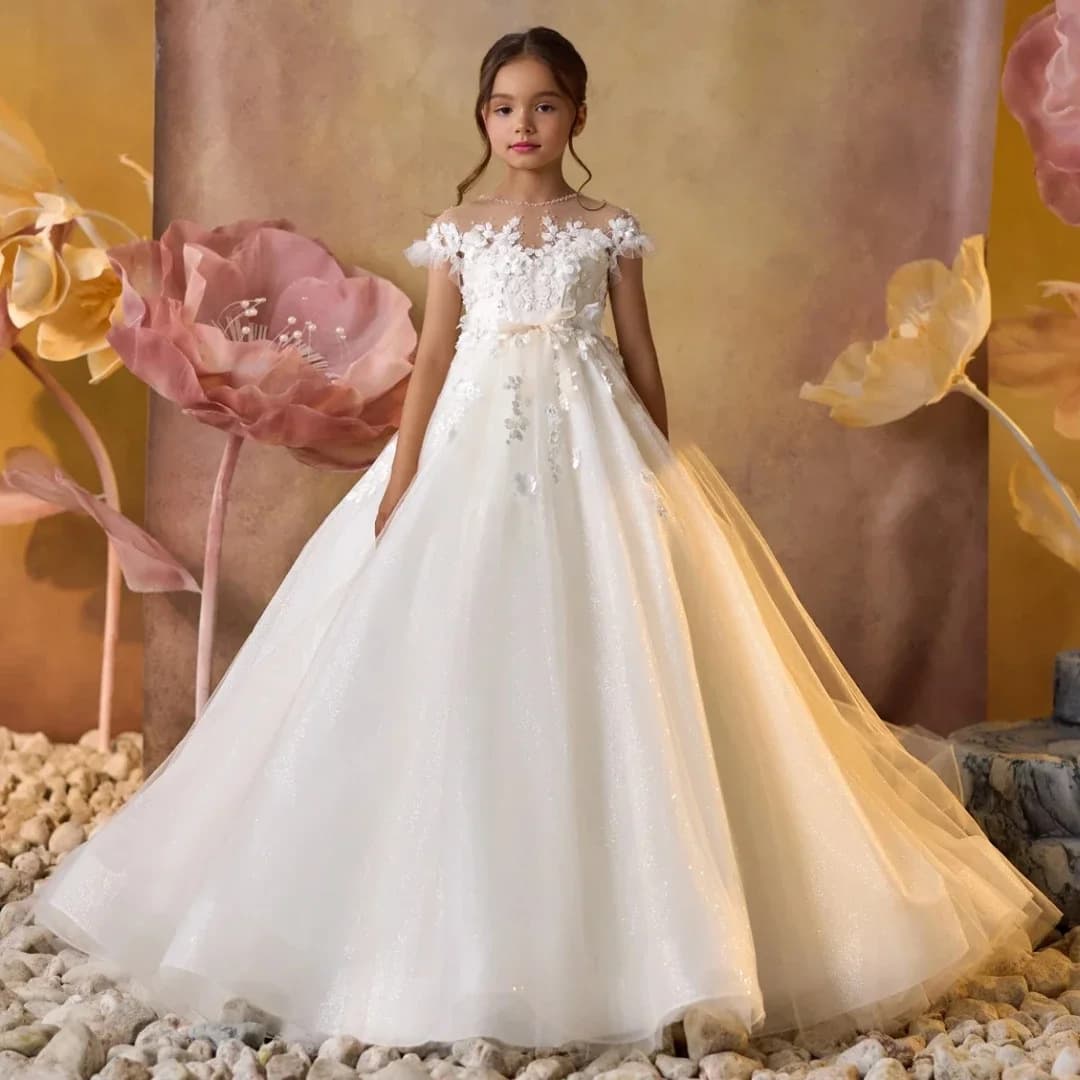 ​​Lace Princess Ball Gown With Train – Elegant Flower Girl Dress For Weddings & Birthday Parties (3-8 Years, 100-140cm) – White & Ivory Options​​