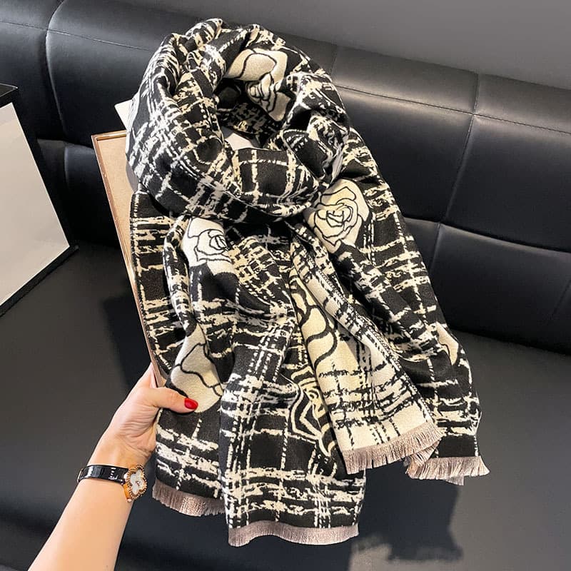 Autumn and winter new rose imitated cashmere scarf warm fashion all-match air-conditioned shawl