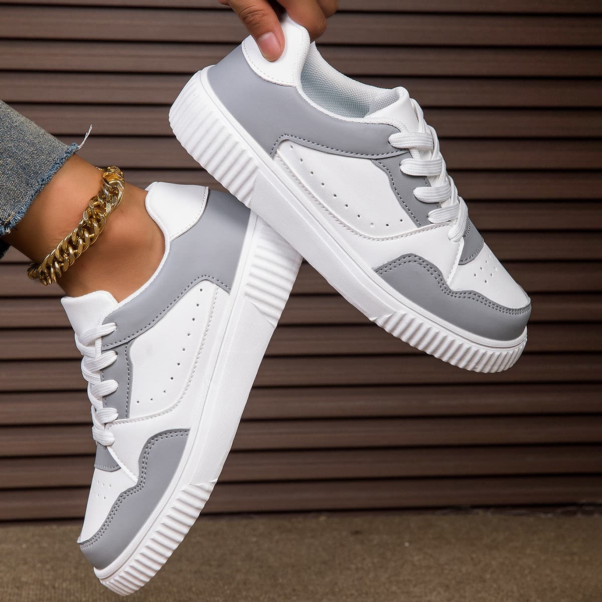 Large Size New Breathable, Lightweight, Casual Versatile Sports Style Campus Men's And Women's Shoes, Showing Off Small