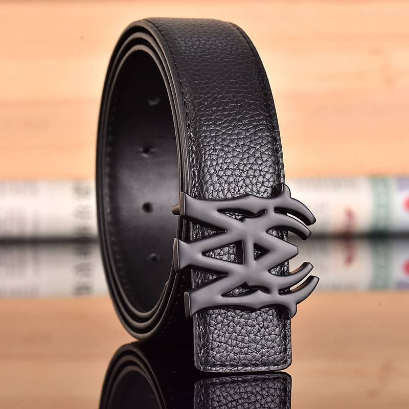La ceinture pour homme est magnifiquement conçue et finement fabriquée