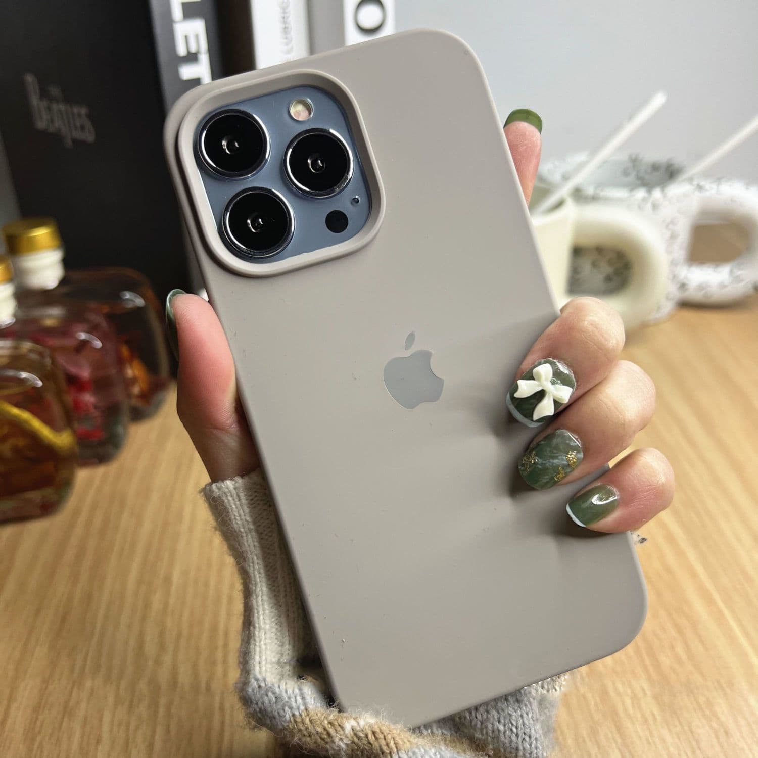 Coque de téléphone en silicone de haute qualité pour iPhone 15/14/12/11/13, coque anti-chute minimaliste tout compris