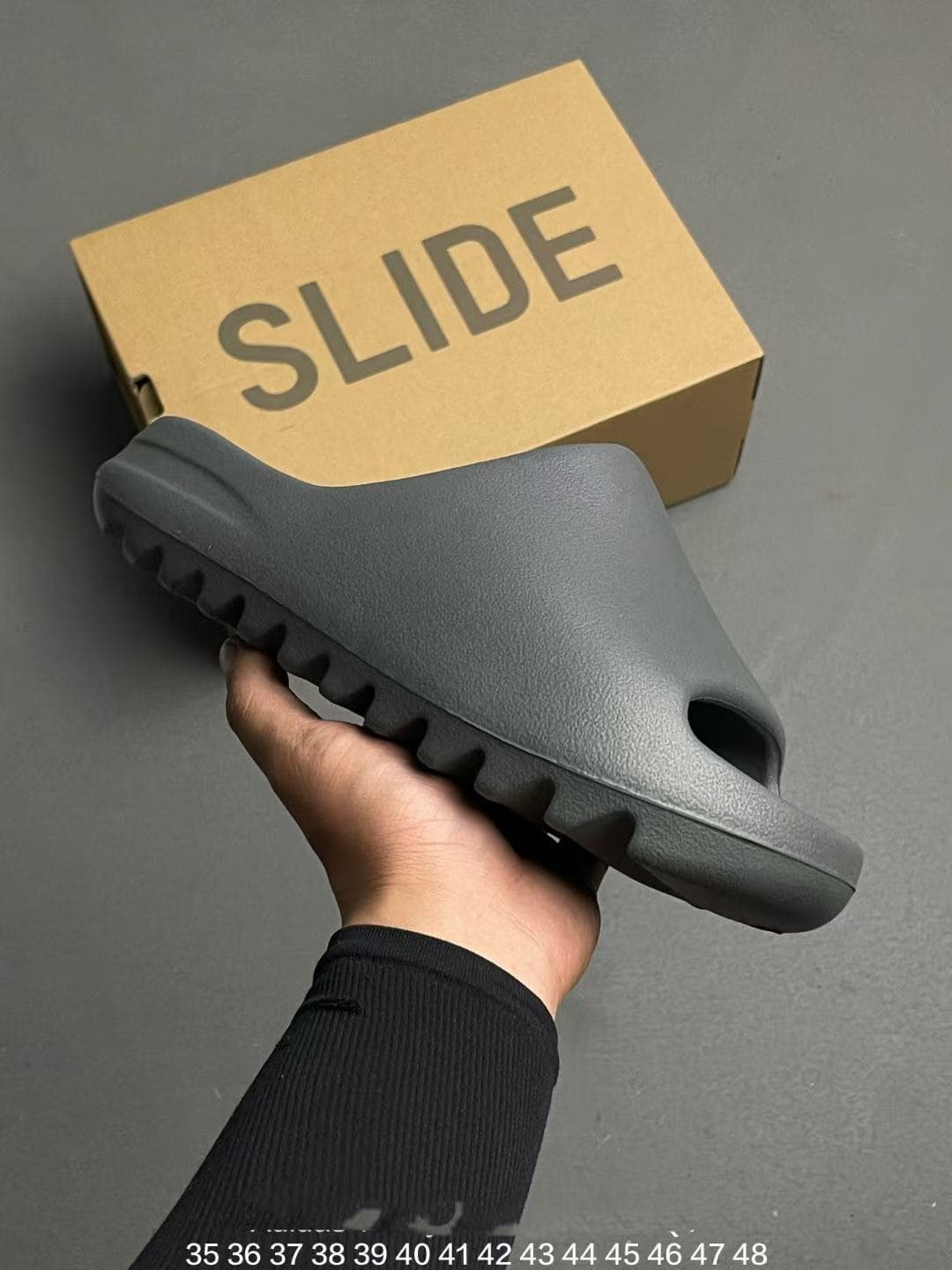 Chaussons Yeezzyy Slide Granite confortables et polyvalents en EVA pour hommes et femmes
