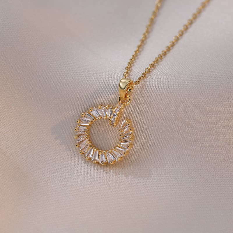 Necklace Women Internet celebrity sweet cool style zircon geometric niche light luxury new design pendant temperament titanium steel necklace