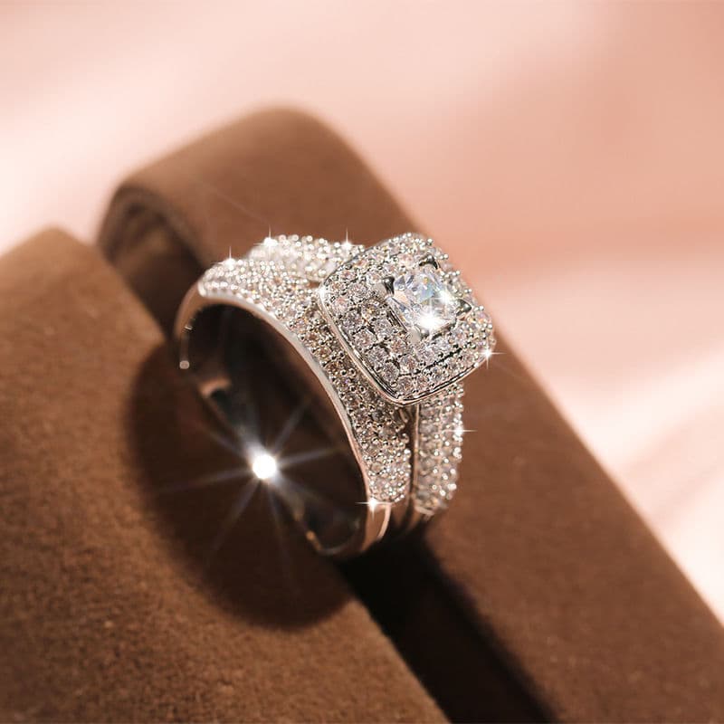 Full Diamond Micro Set Couple Princess Square Diamond Set Ring, High end European and American Fashion Luxury Engagement Ring, Women's Simple and Fash