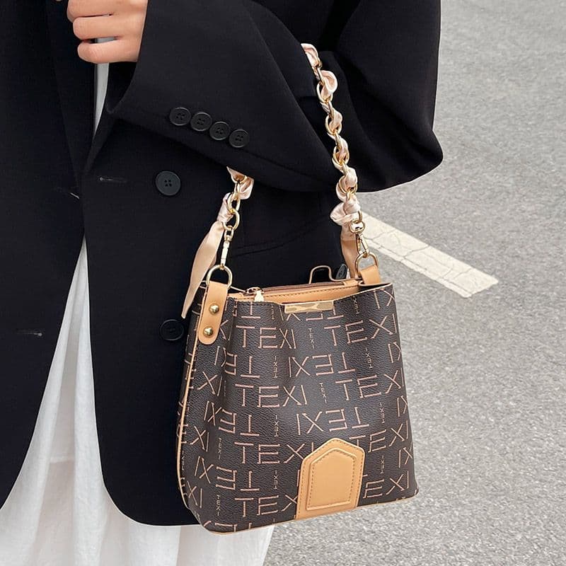High-end Stylish Small For Women 2025 New Korean Version Versatile Textured Bucket Internet Celebrity Fashion Crossbody