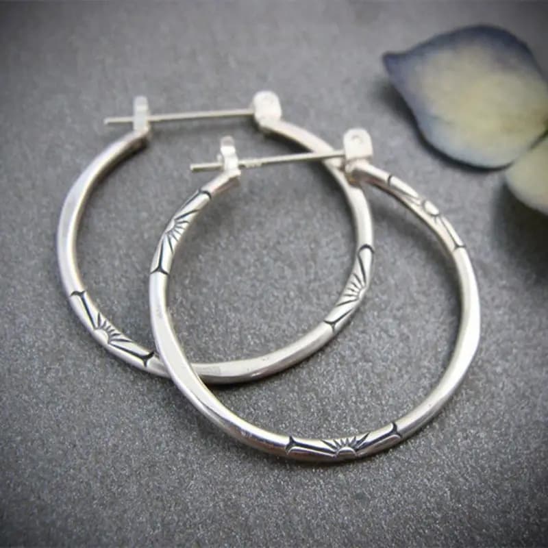 Huajie Ancient Silver Circle Palace Character Design Large Hoop Earrings Floral Flower Ear Clips