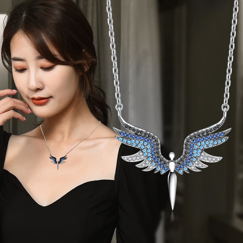 Factory Direct titanium steel necklace female angel wings creative wings clavicle chain fashion cross-border hot selling accessories wholesale