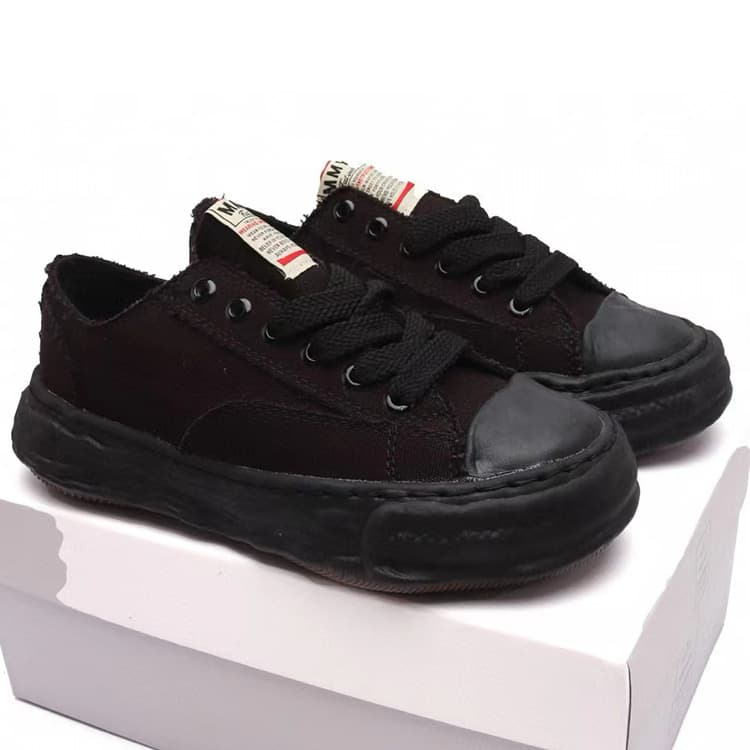 Nouvelles chaussures de planche décontractées MMY SanNew Kang Mouth Smile Dissolved Campus Snow Cake Bottom Low Top Couple