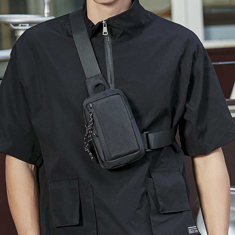 Crossbody Bag The 2024 New Model Of Close-fitting Anti-theft Street Fashion Sports Mini Chest Bag Valuables Can Be Carried At Any Time