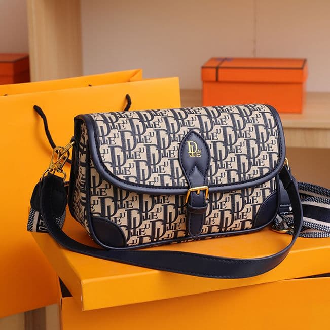 European American High-fashion Printed Saddle For Women, 2026 New Model, Stylish Versatile, Exquisite Shoulder And