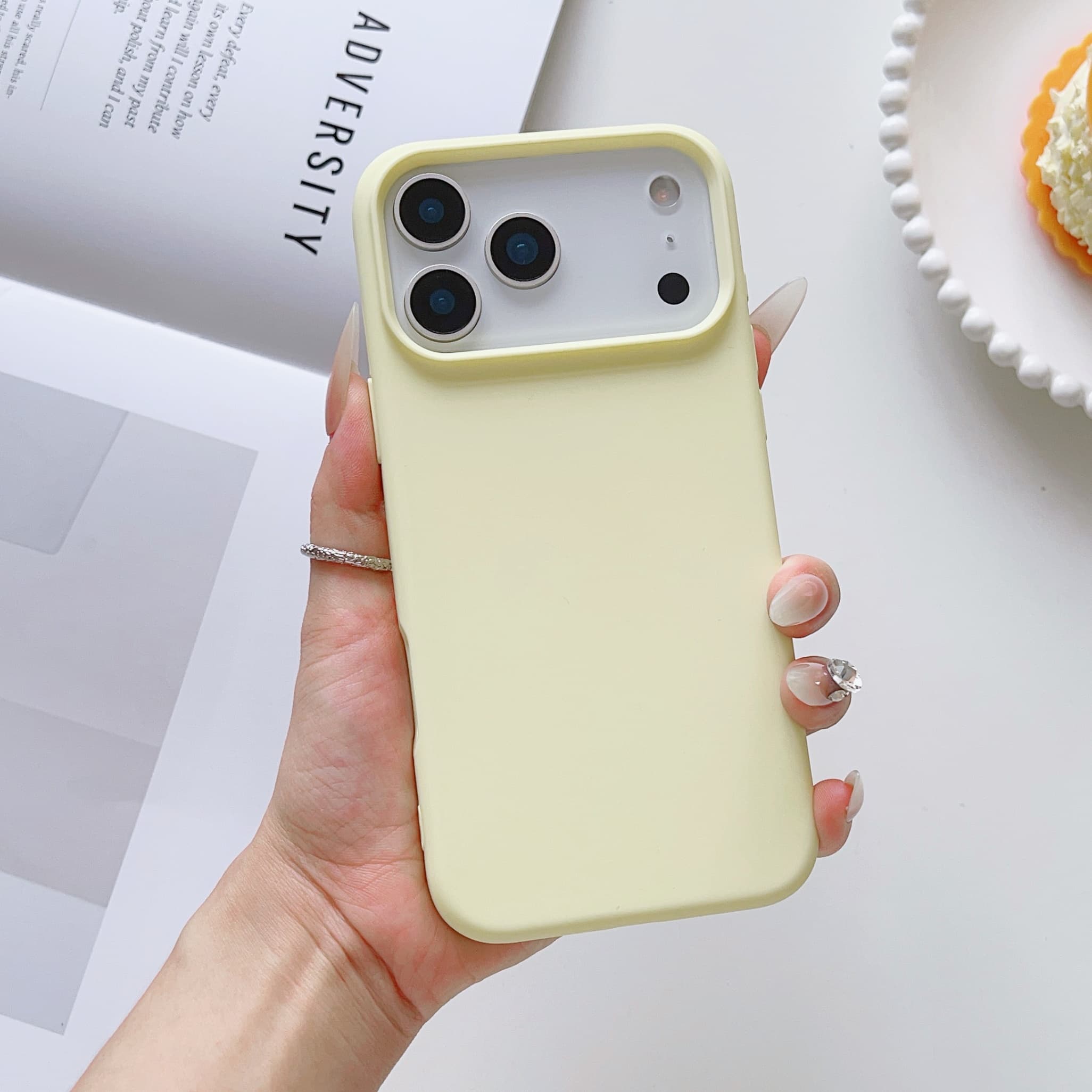 Coque de téléphone portable en silicone liquide de qualité supérieure, résistante à la saleté et compatible avec les modèles 17 Pro, 17 Pro M