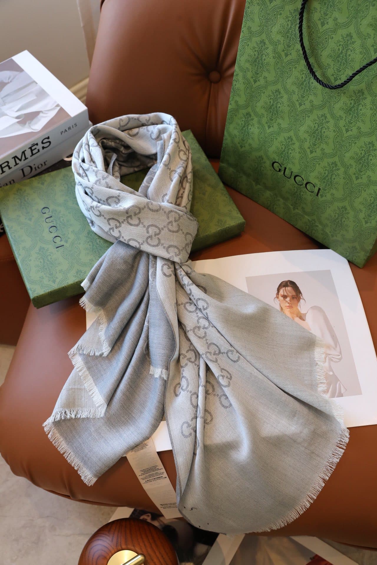 Écharpe GG Simple et Élégante en soie cachemire jacquard bicolore