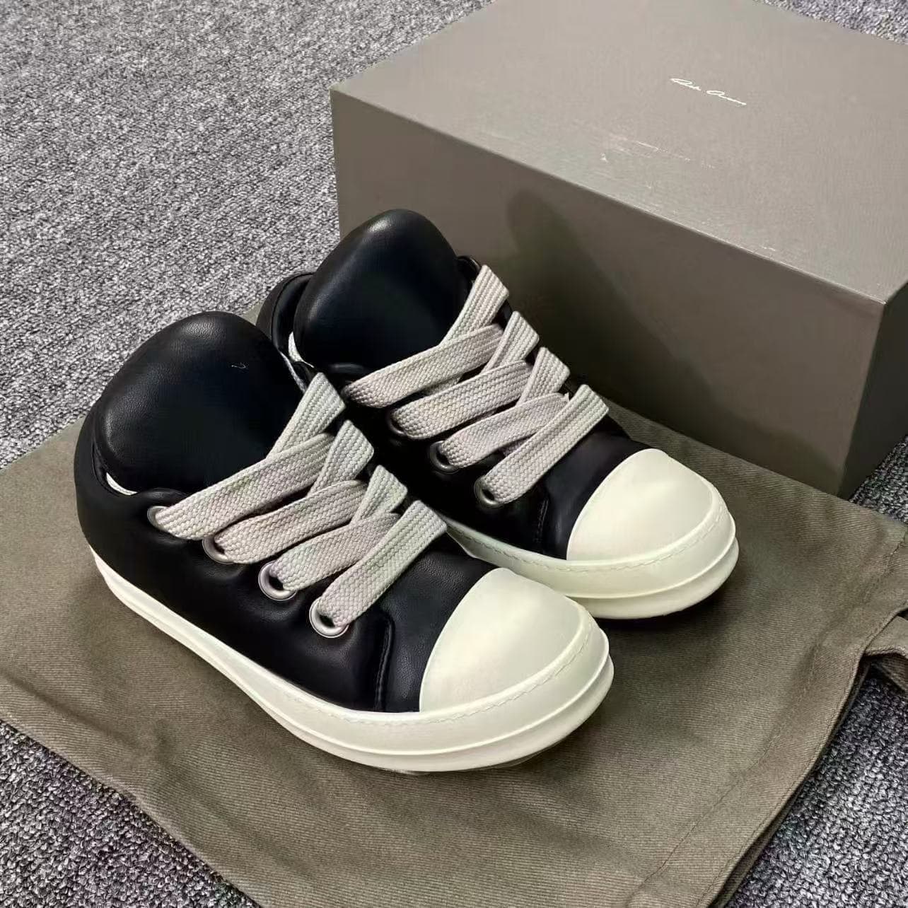 Chubby Wide Strap Thick Soled Sneakers Men's Casual Bread Shoes Couple Sneakers