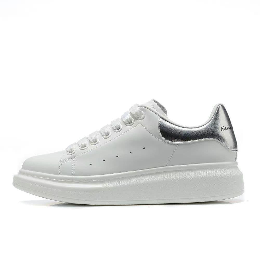 Alexander McQueen.Printemps et été nouvelle tendance de la mode chaussures blanches unisexes semelle épaisse chaussures de sport décontractées c
