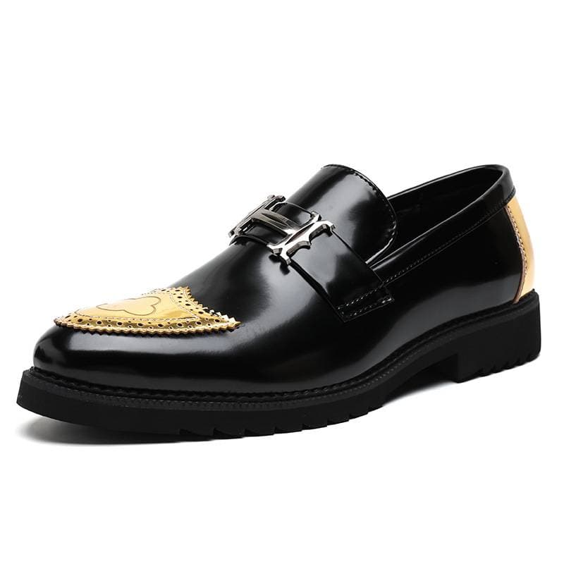 Version coréenne des chaussures pointues décontractées en cuir britanniques tendance, en cuir verni brillant, pour un look décontracté et orgasm