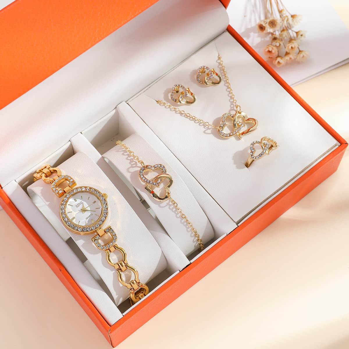 Ladies new watch set gold diamond temperament versatile hollow strap ladies quartz watch set