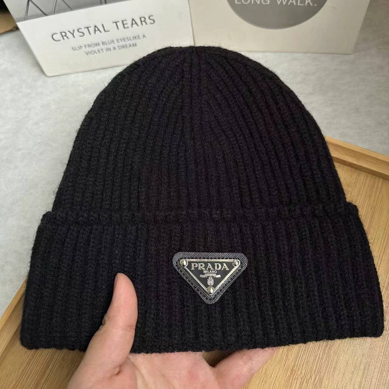 Bonnets tendance 2024 pour hommes et femmes, bonnets d'hiver chauds et de haute qualité.