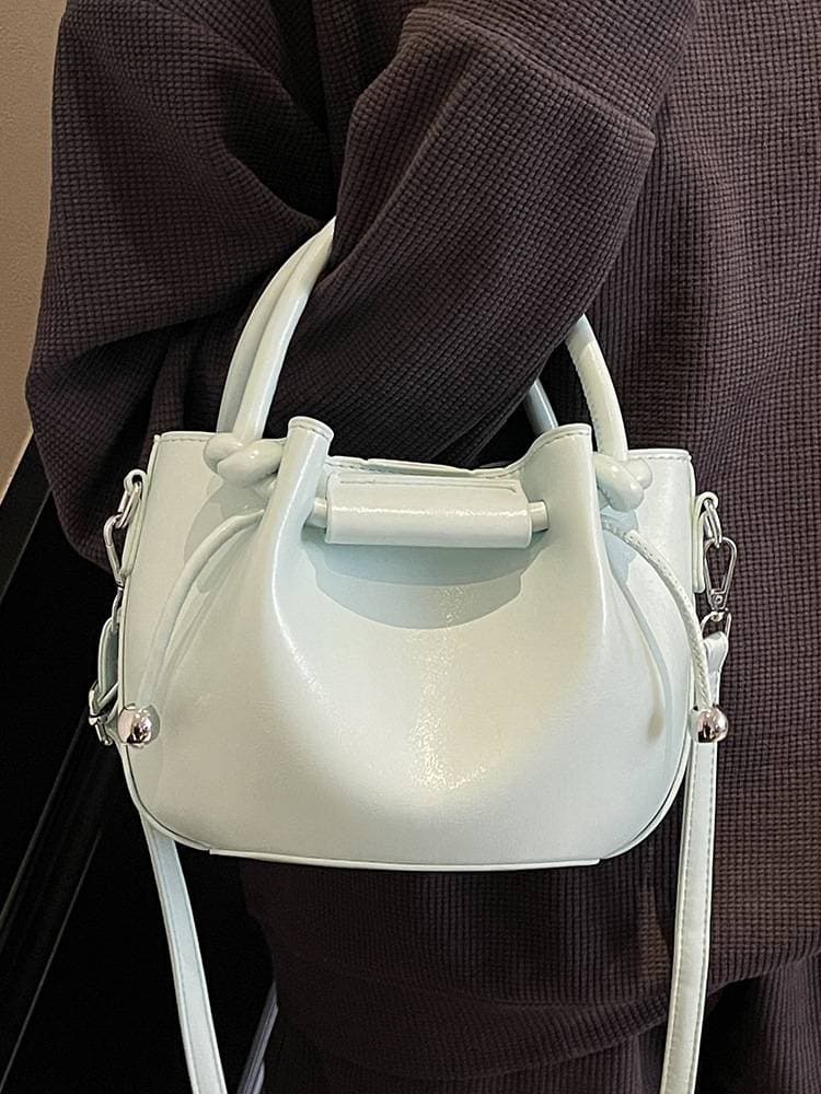 Popular Simple Pleated Small Fresh Portable Bucket Bag Oil Wax Leather Sense Commuter Crossbody Bag For Women