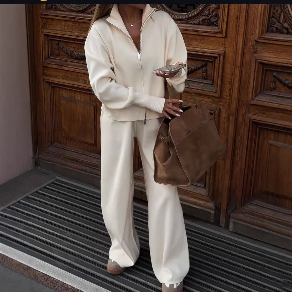 Women's Solid Color Slim Short Top And Slim Knit Pants Two-piece Set