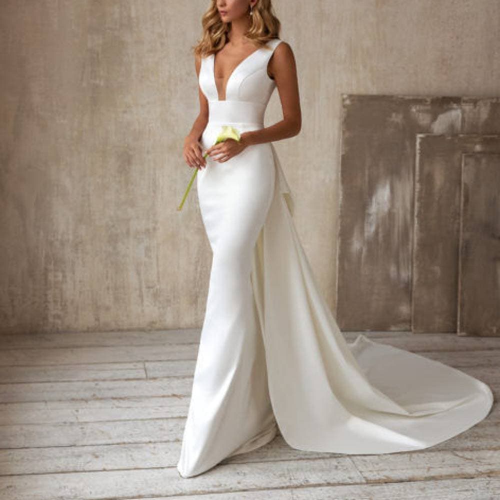 ​​Elegant V-Neck Sleeveless Wedding Dress – Flowy Long Trailing Gown For Brides, Formal Evening Gowns With Soft Polyester Fabric​​