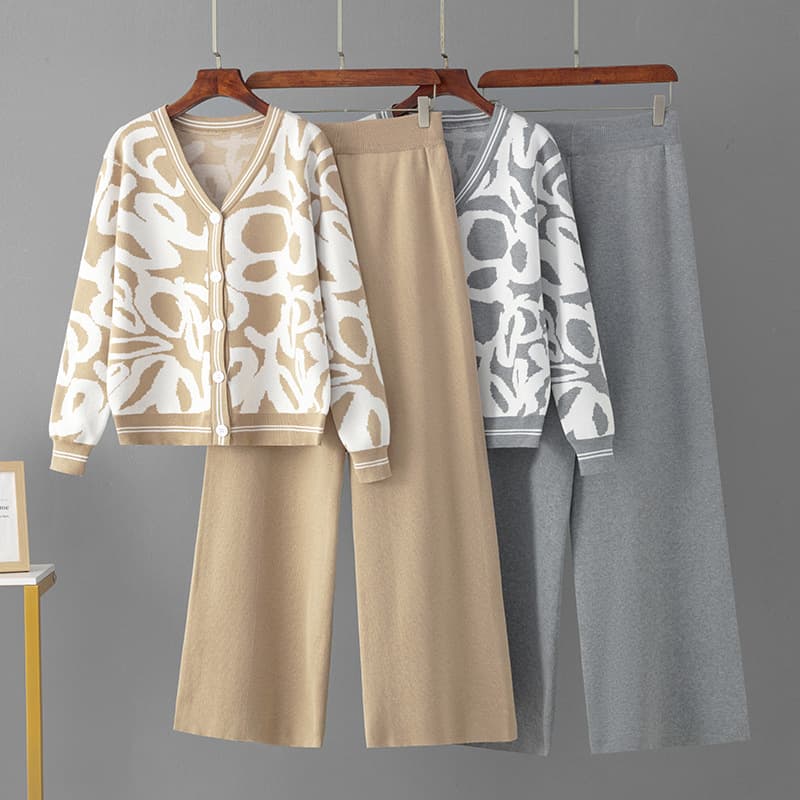 ​​Women's Jacquard Knit Set – Leopard Print Cardigan + Wide-Leg Pants (Black/Gray/Khaki, One Size) – Rayon Stretch Streetwear Outfit​​