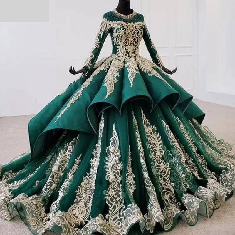Women's Wedding Dress, Style Heart Collar, Luxurious Palace Style, Large Fluffy Wedding Dress, Trailing Wedding Dress, Large Size Available