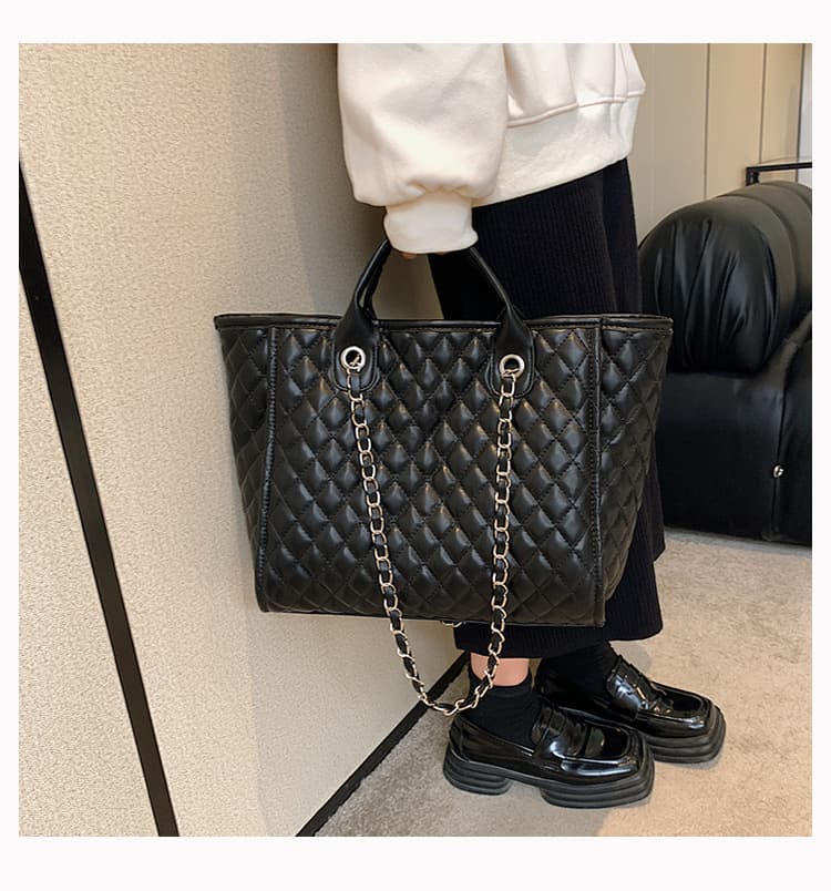 European and American Lingge Cross Border Women's Bag 2024 New Large Capacity Chain Bag Fashion Versatile Handheld One Shoulder Tote Bag