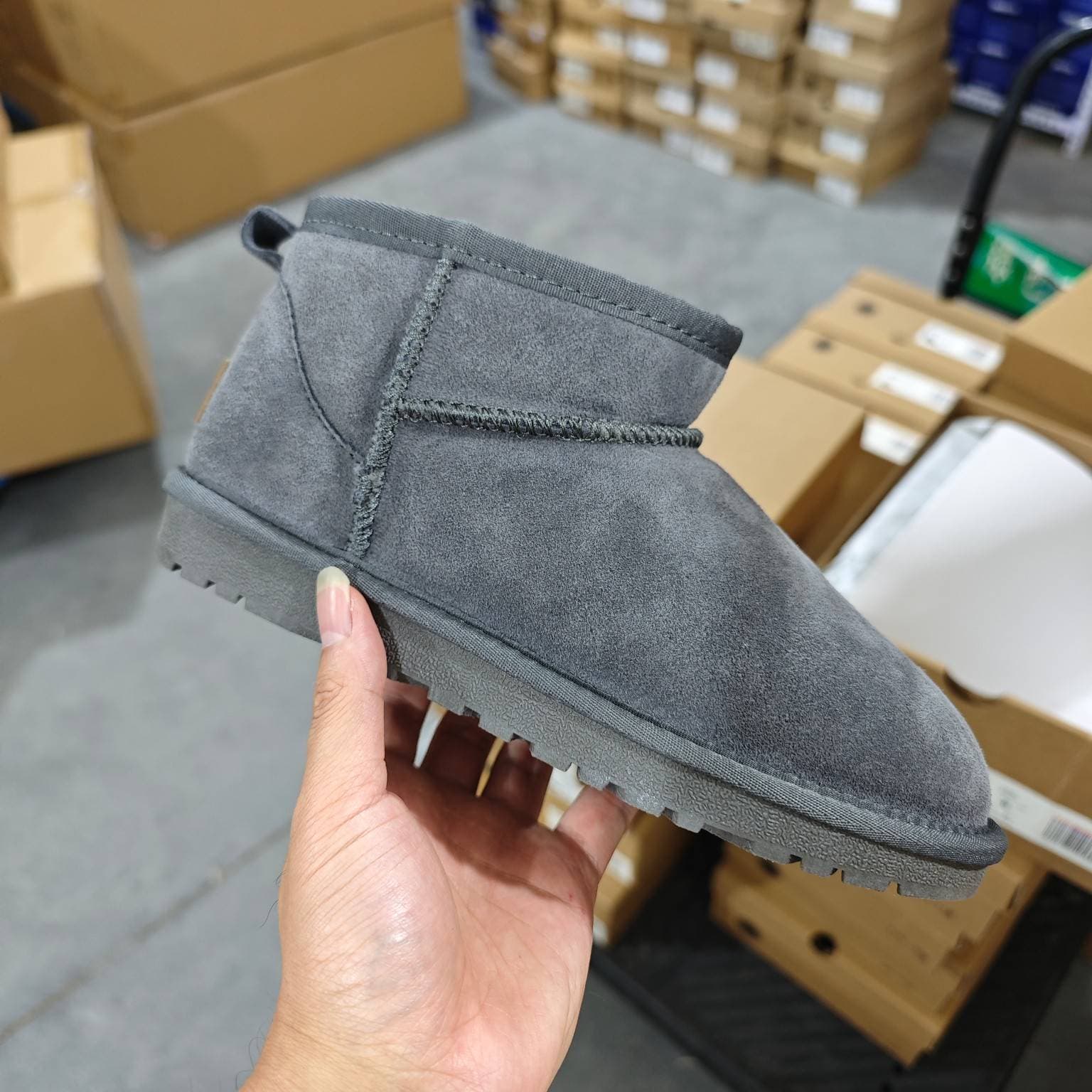 Bottes classiques ultra mini pour femmes, bottes de neige chaudes d'hiver, bottes en peau de mouton