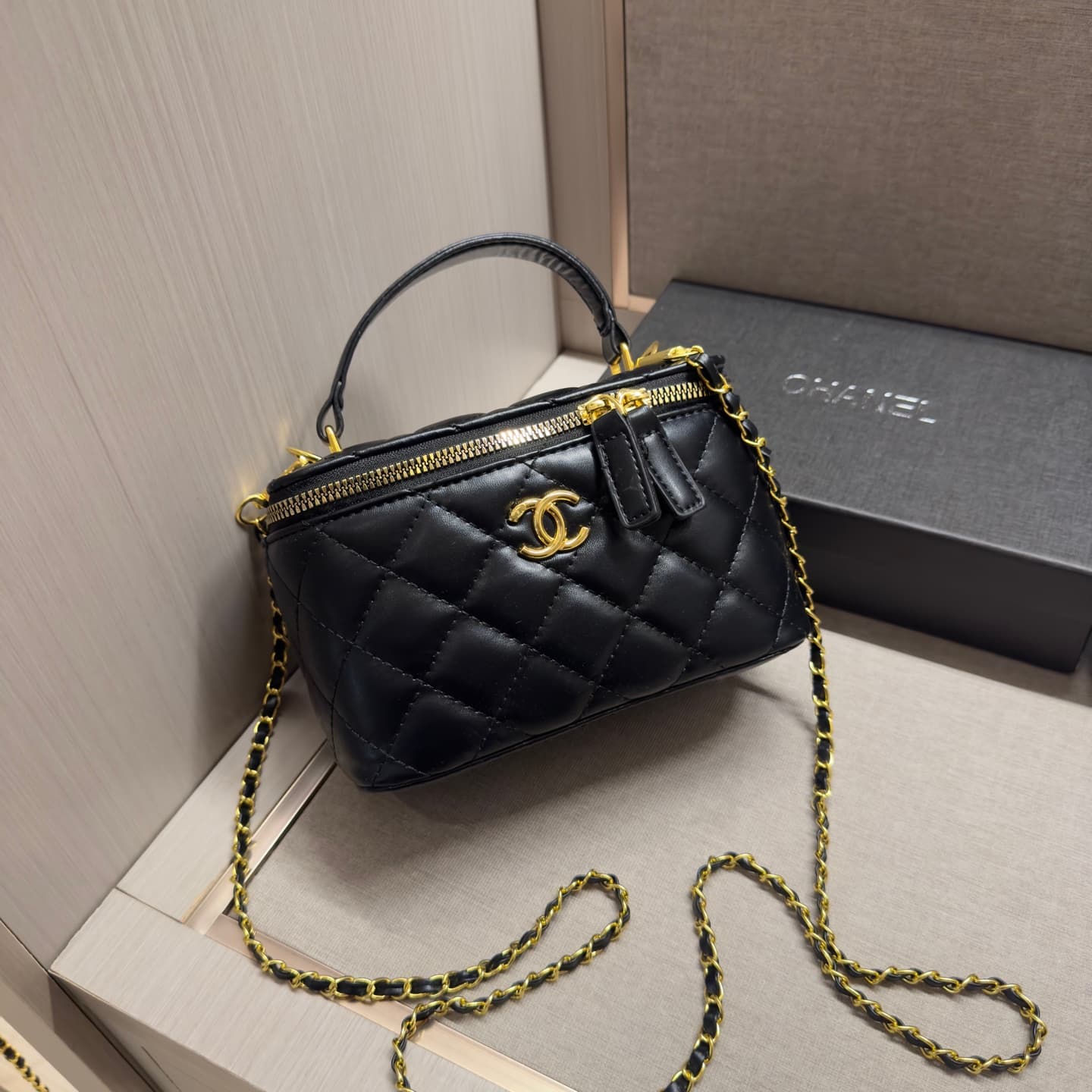 Sac à main matelassé pour femme, mini-boîte à maquillage, sac bandoulière à motif losanges avec poignée supérieure et bandoulière chaîne en