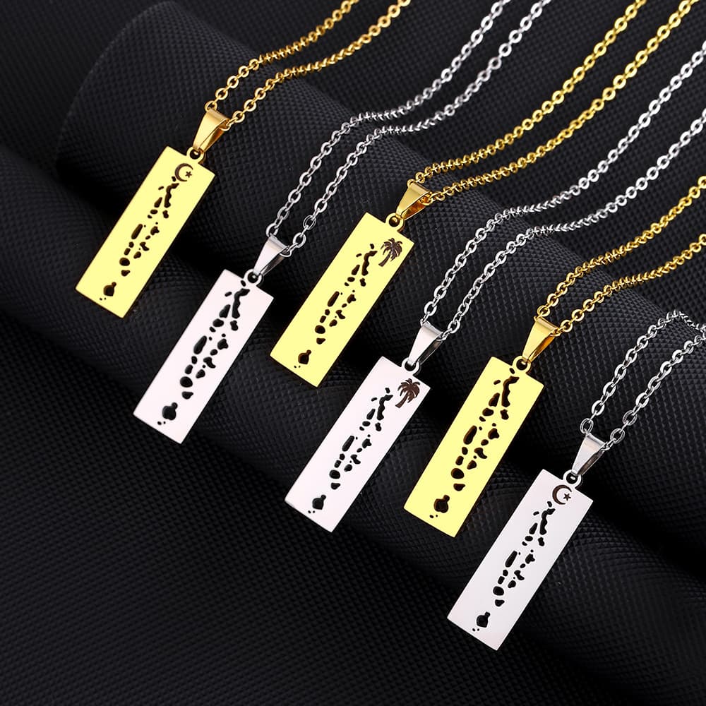Stainless Steel Maldives Map Necklace Men and Women Couple Coconut Tree National Emblem Titanium Steel Pendant Necklace