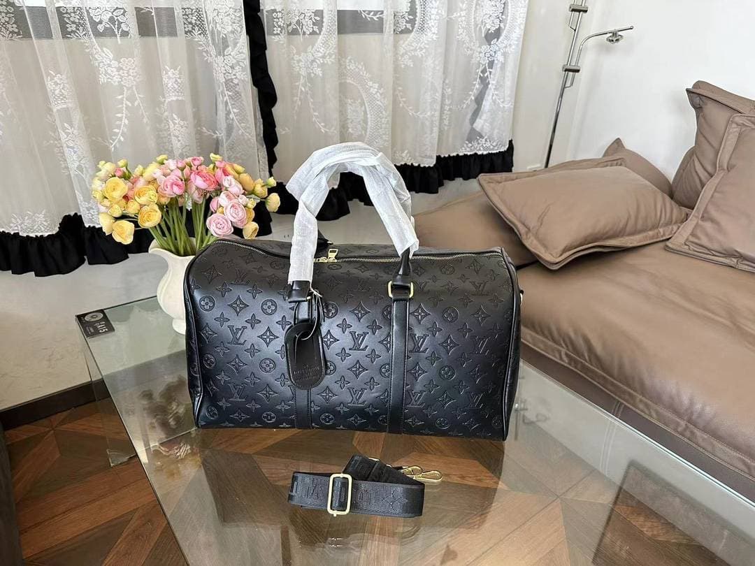 Sac de voyage portable grande capacité, tendance, léger et étanche, idéal pour les voyages d'affaires pour hommes et femmes.