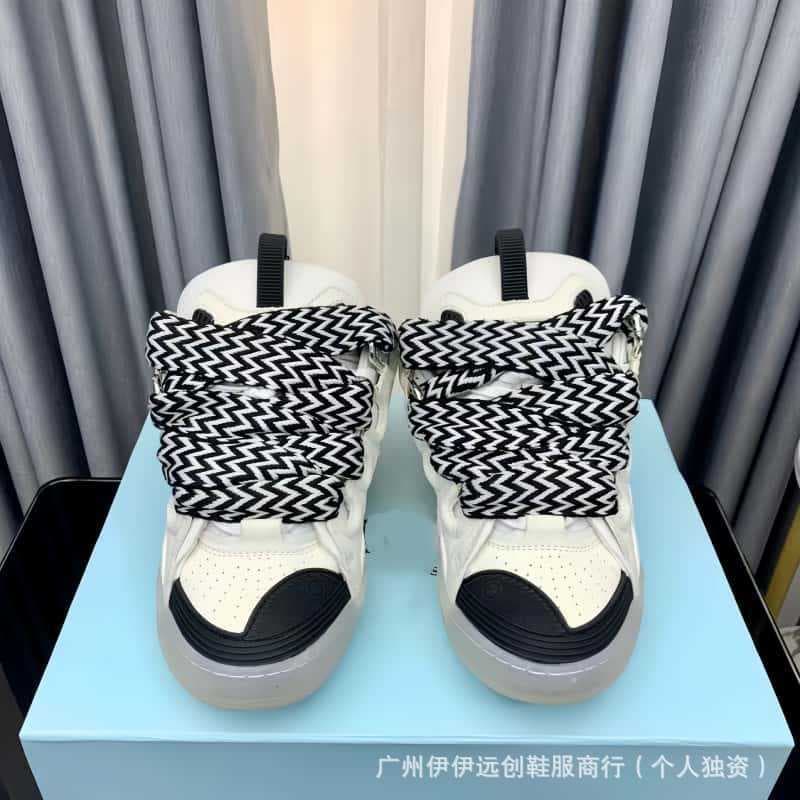 Chaussures de style européen et américain pour femmes, baskets rétro classiques blanches, chaussures de voyage décontractées et antidérapantes