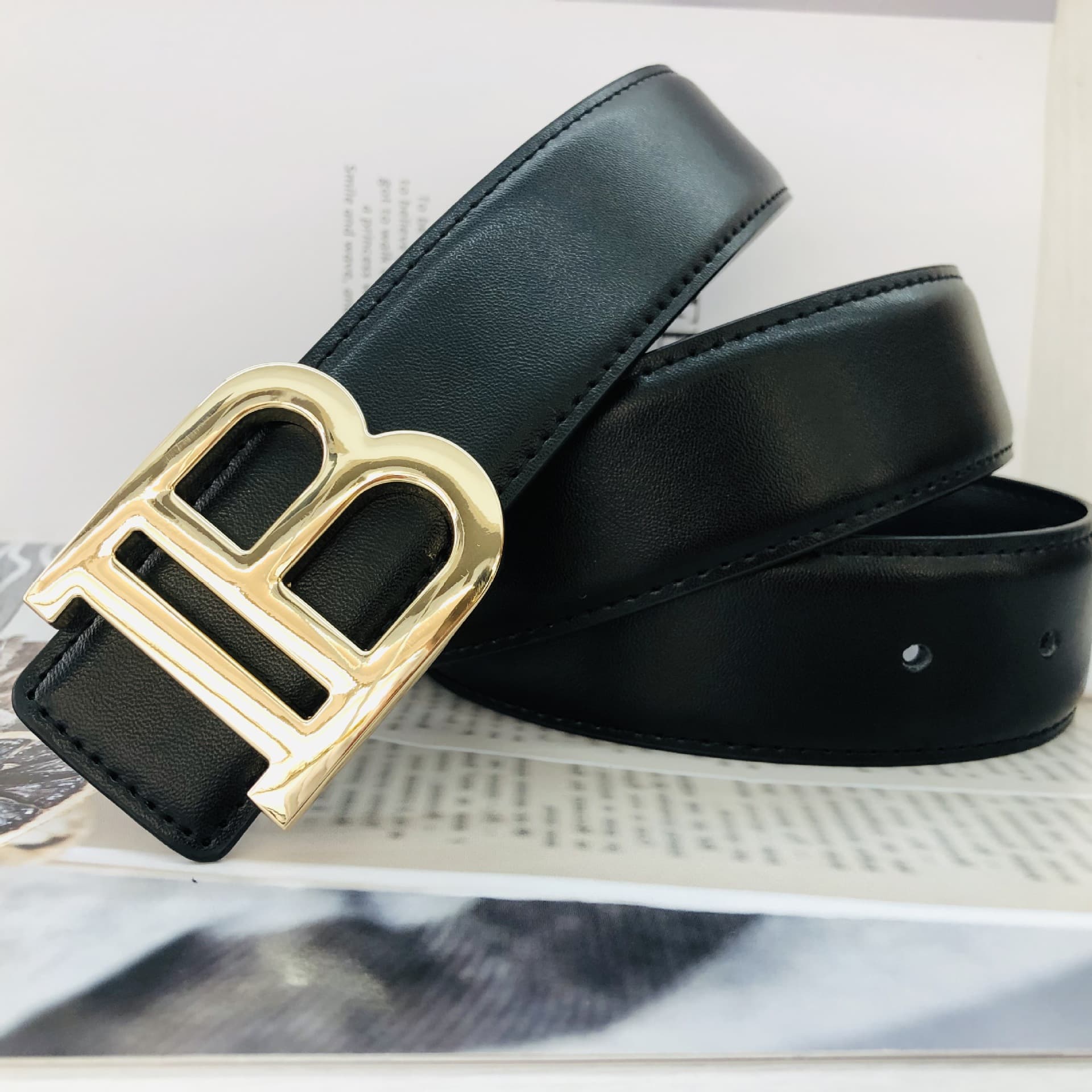 Ceinture classique pour hommes et femmes, avec boucle lisse en cuir de vache TB à double face en relief, ceinture décontractée et polyvalente