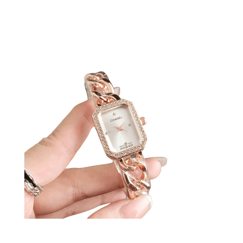 Marque de luxe petit style de parfum montre à sucre carrée femmes dames lumière de luxe niche senior nom marque rétro compacte montre carrée dia