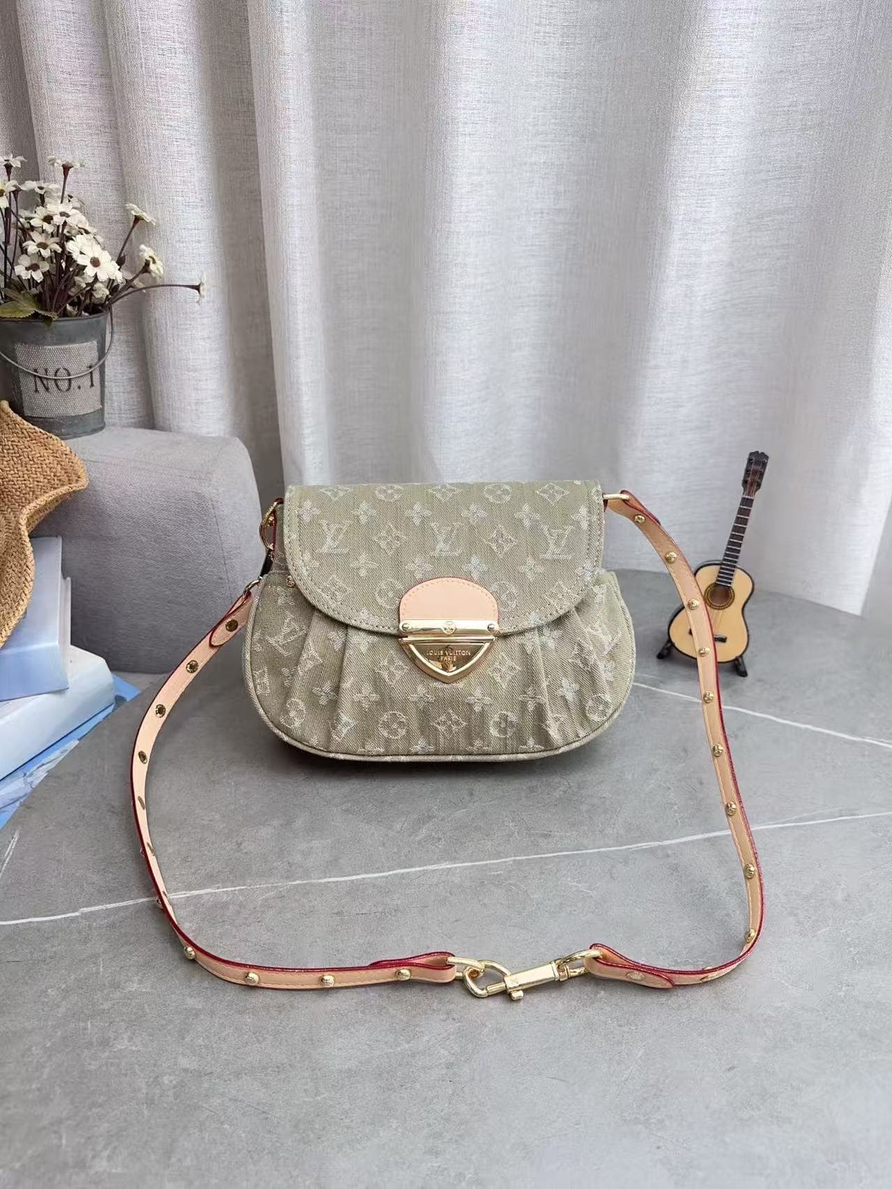 Sac en denim Louis Vuitton classique et tendance, sac décontracté en coquillage, sac bandoulière multifonctionnel, sac à main, sac de luxe minima