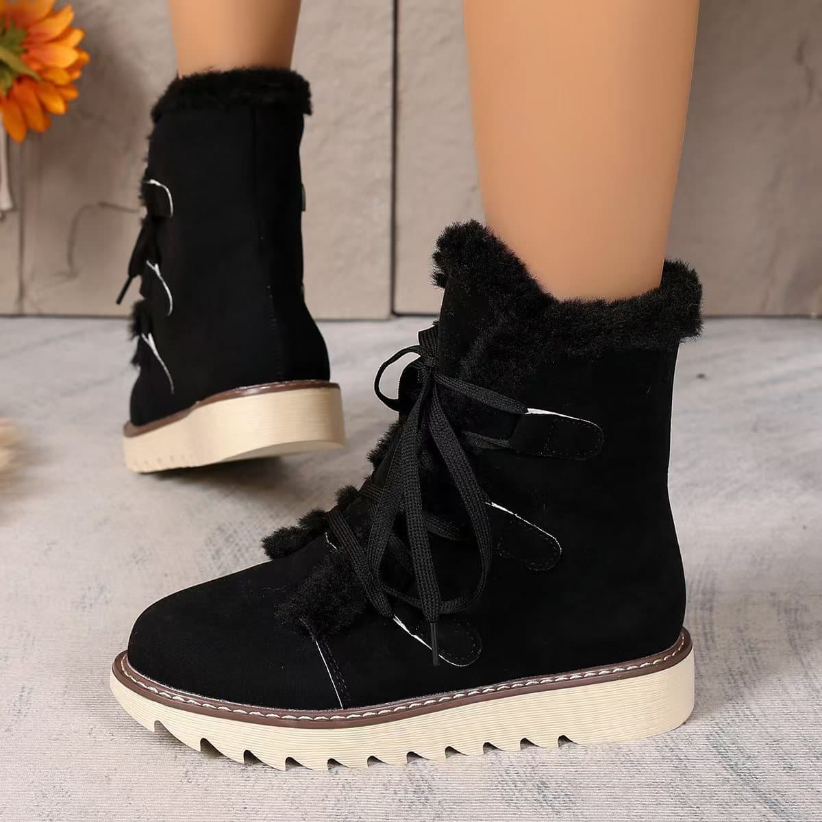 Big size snow boots women wear fashion big size lace-up flat and pile thickening