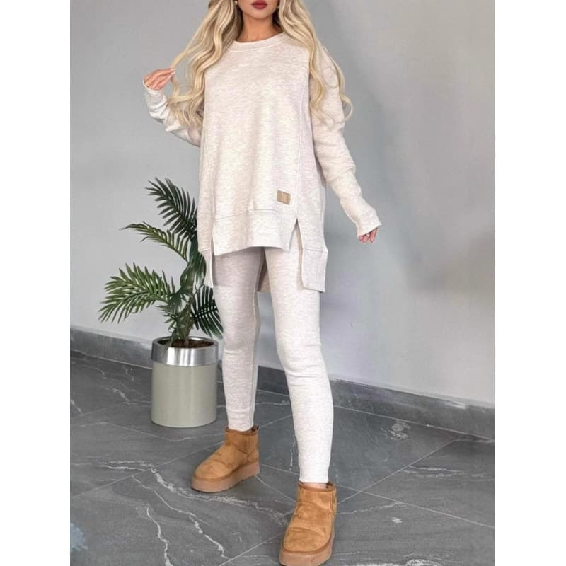 ​​Trendy Women's Casual Set – Long Sleeve Round Neck Top With Slit & Comfortable Pants For Autumn/Winter​​