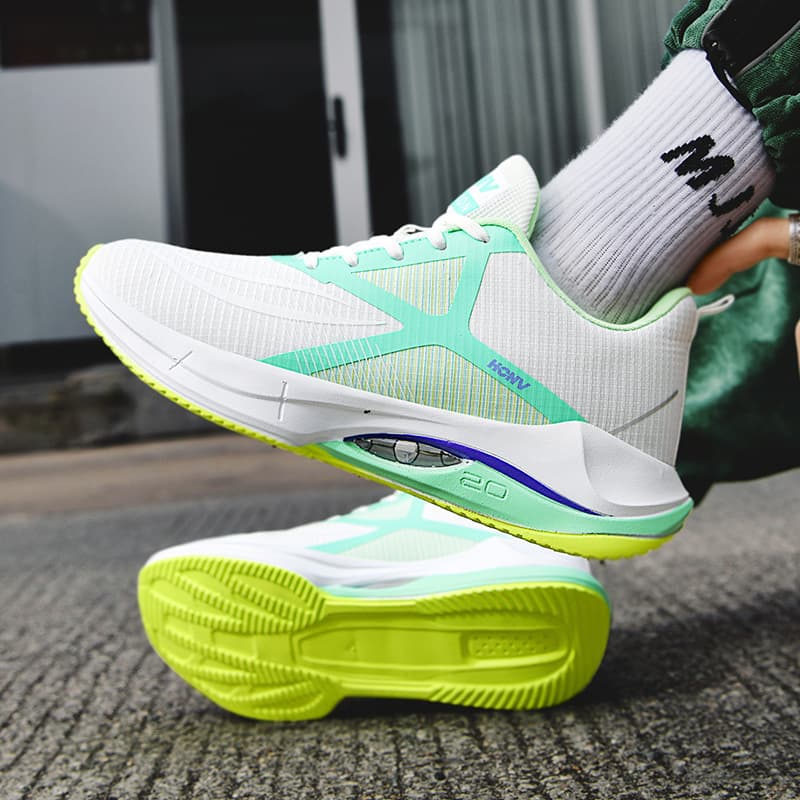 New Men's Casual Running Shoes Couple Comfortable Breathable Sports Sneakers In Various Colors